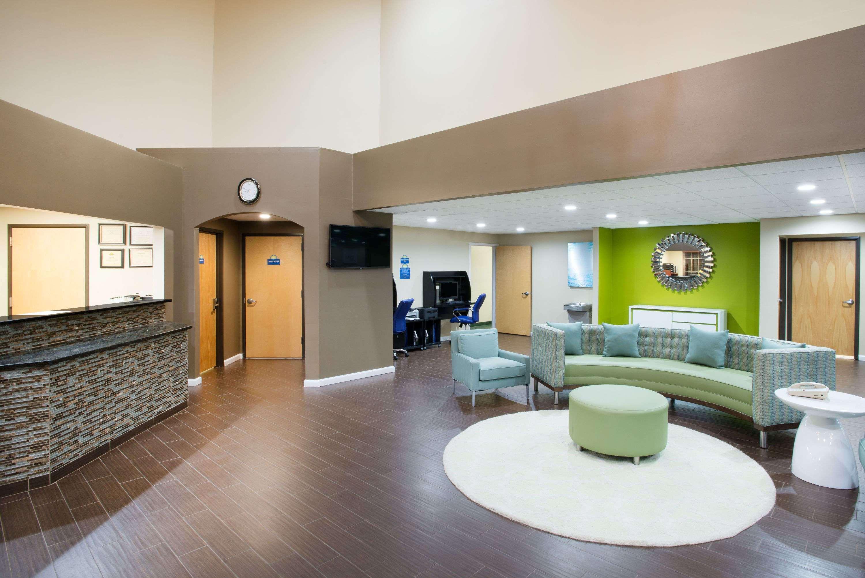 Days inn & suites store by wyndham cherry hill